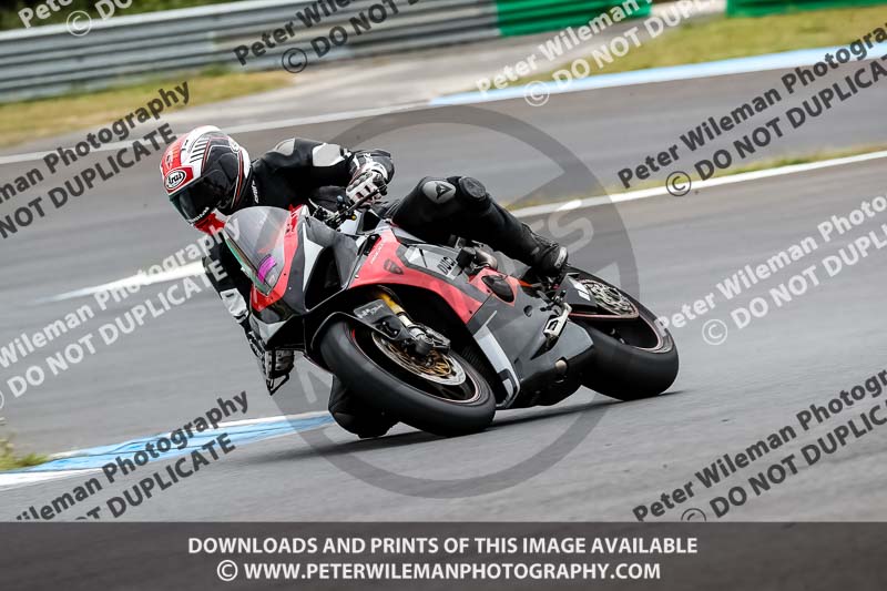 estoril;event digital images;motorbikes;no limits;peter wileman photography;portugal;trackday;trackday digital images